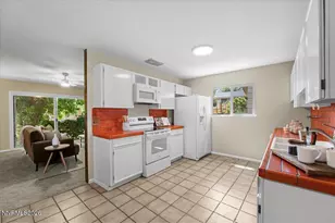 2750 Gellert Dr, Reno, NV 89503 - Photo 13