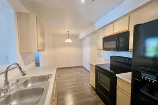 6850 Sharlands Ave, Reno, NV 89523 - Photo 5