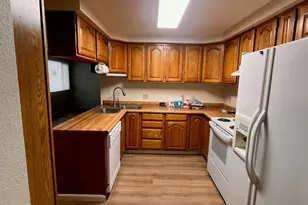 940 Opalite Dr, Indian Hills, NV 89705 - Photo 5
