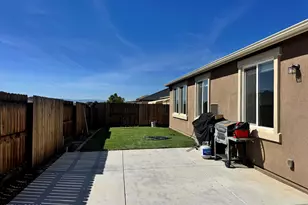 1106 Lahontan Dr, Carson City, NV 89701 - Photo 9