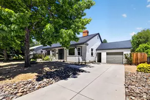 17 Sunnyside Dr, Reno, NV 89503 - Photo 3