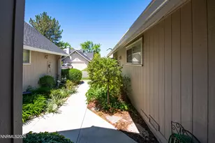 989 Aspen Grove Cir, Minden, NV 89423 - Photo 5