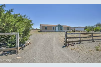 5180 Miwok Drive, Silver Springs, NV 89429 - Photo 3
