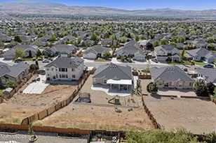 1305 Sticklebract Dr, Sparks, NV 89441 - Photo 51