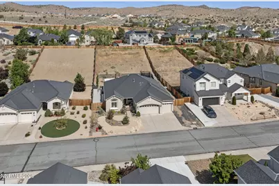 1305 Sticklebract Drive, Sparks, NV 89441 - Photo 7
