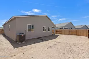 7555 Grassy Plns Dr, Reno, NV 89506 - Photo 27