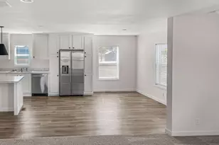 5190 Pueblo Dr, Stagecoach, NV 89429 - Photo 7