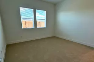 7328 Oakmont Ln, Sparks, NV 89436 - Photo 9