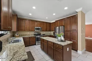 10825 Pebble Hill Dr, Reno, NV 89521 - Photo 13