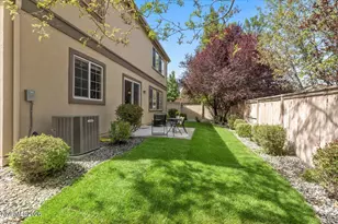10825 Pebble Hill Dr, Reno, NV 89521 - Photo 43