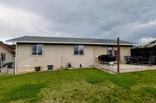 3561 Opalite Ct, Indian Hills, NV 89705 - Photo 41