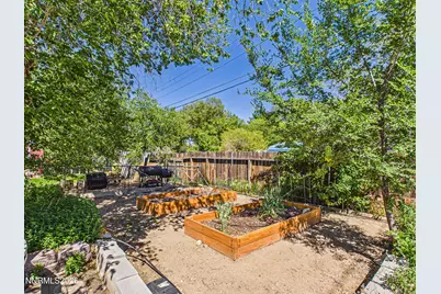 988 Gear Street, Reno, NV 89503 - Photo 27