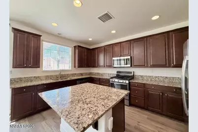 10686 Washington Park Drive, Reno, NV 89521 - Photo 9