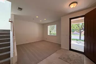 10890 Oakhaven Dr, Reno, NV 89521 - Photo 5