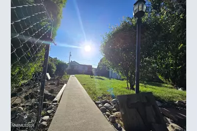 423 5th Street, Sparks, NV 89431 - Photo 3