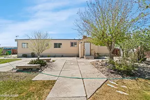1790 Pueblo St, Silver Springs, NV 89429 - Photo 25