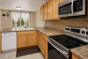 1279 Junction Dr, Sparks, NV 89434 - Photo 5