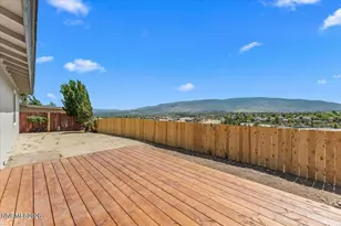 3914 Buckingham Square, Reno, NV 89503 - Photo 5