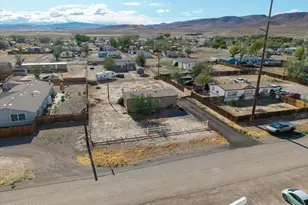 2585 Rawhide St, Silver Springs, NV 89429 - Photo 35