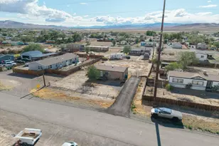 2585 Rawhide St, Silver Springs, NV 89429 - Photo 33