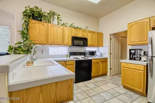 2560 Carriage Crest Dr, Carson City, NV 89706 - Photo 9