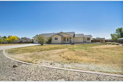 1221 Golden Park Way, Fallon, NV 89406 - Photo 3