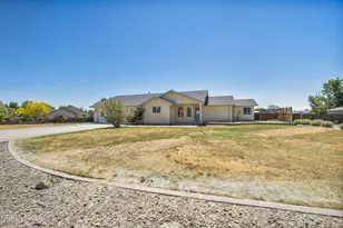 1221 Golden Park Way, Fallon, NV 89406 - Photo 3