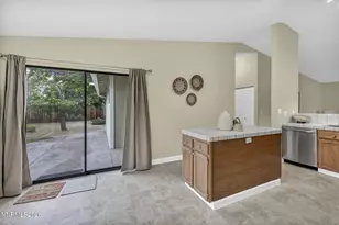 932 Yellow Rose Ct, Sparks, NV 89436 - Photo 13