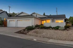 695 Kane Ct, Reno, NV 89512 - Photo 3