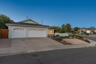 695 Kane Ct, Reno, NV 89512 - Photo 1