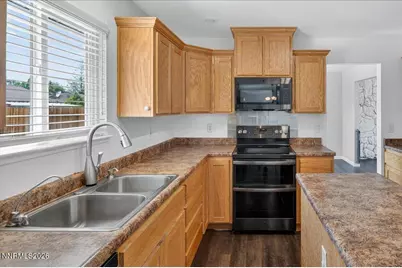 991 Desert View Drive, Sparks, NV 89434 - Photo 11
