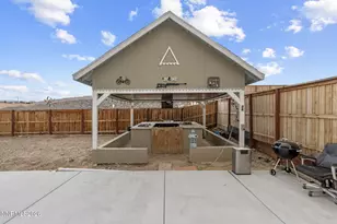 8015 Flint Springs Dr, Sun Valley, NV 89433 - Photo 33