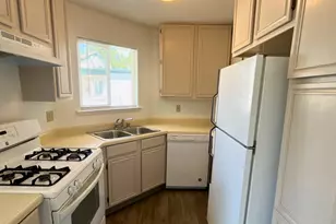 2655 Sycamore Glen Dr, Sparks, NV 89434 - Photo 5