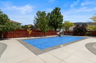 10650 Birch Point Ct, Reno, NV 89521 - Photo 7