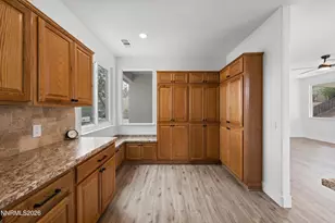 20985 Rose Knob Dr, Reno, NV 89508 - Photo 5