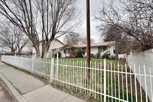 459 S 9th St, Elko, NV 89801 - Photo 3