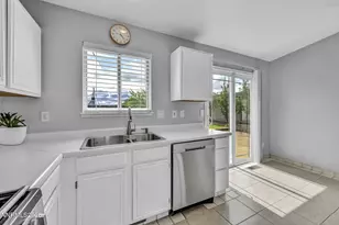 6530 Tejon Ct, Sun Valley, NV 89433 - Photo 11