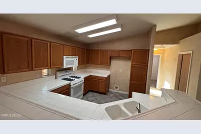 851 Valley Vista Drive, Carson City, NV 89705 - Photo 7