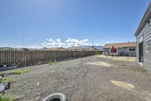 2078 Lonnie Ln, Dayton, NV 89403 - Photo 11
