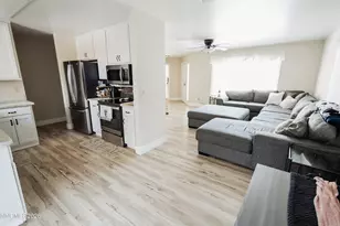102 Woodlake Ct, Dayton, NV 89403 - Photo 5