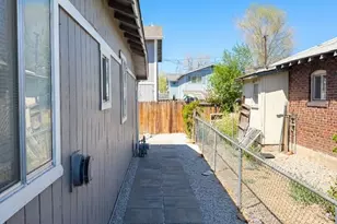 429 10th St, Sparks, NV 89431 - Photo 5
