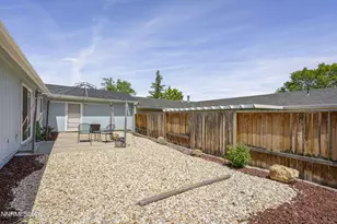 7651 Diamond Pointe Way, Reno, NV 89506 - Photo 17
