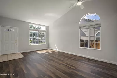 996 Petes Way, Sparks, NV 89434 - Photo 3