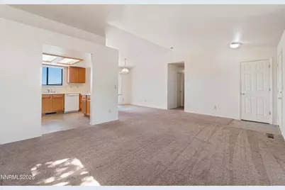 401 Kathy Avenue, Yerington, NV 89447 - Photo 9
