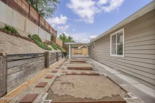 3860 Allen Glen Dr, Reno, NV 89503 - Photo 23