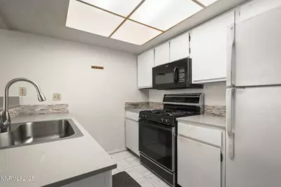 2371 Roundhouse Road, Sparks, NV 89431 - Photo 7