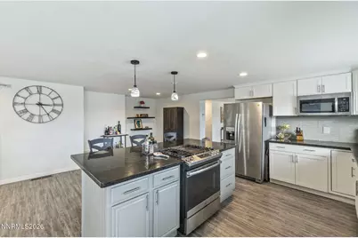 701 Bowman Drive, Reno, NV 89503 - Photo 5