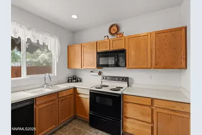 4056 Sycamore Way, Reno, NV 89502 - Photo 11