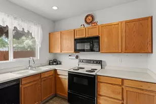 4056 Sycamore Way, Reno, NV 89502 - Photo 11