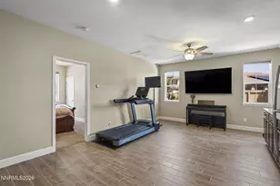 10210 Rollins Dr, Reno, NV 89521 - Photo 25
